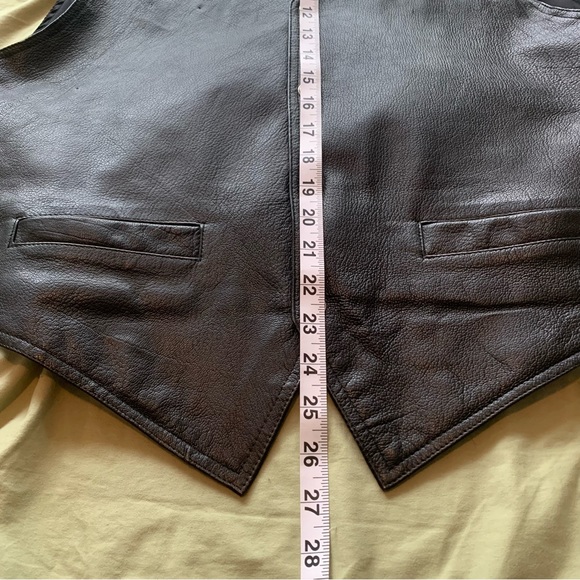 Honda Goldwing leather vest, large - Picture 3 of 6